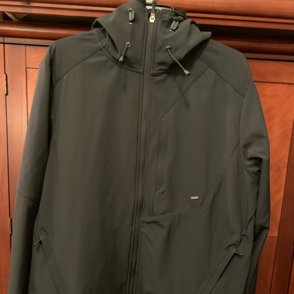 Endura x-large Men’s black waterproof light bicycling jacket